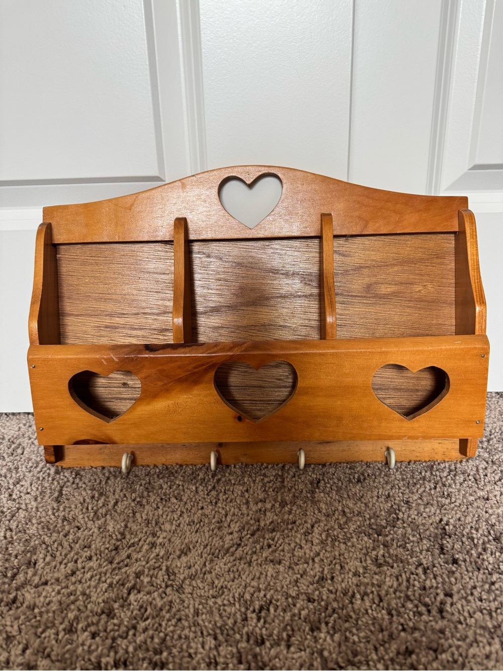 Wooden Heart Wall / key Organizer